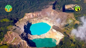 Mengenal Danau 3 Warna di Taman Nasional Kelimutu
